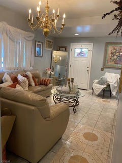 /international/us/1296-bright-st-hillside-twp-nj-110101029215/
