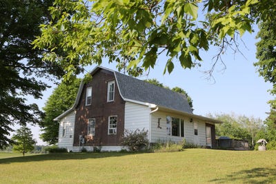 /international/us/10750-b-gravel-ridge-road-lakeview-mi-110100077400/
