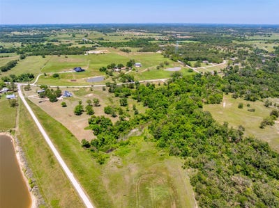 /international/us/1874-county-road-springtown-tx-110108142122/