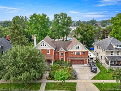 /international/us/404-e-elm-avenue-monroe-mi-110101462363/?lang=it