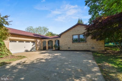 /international/us/4014-bonnie-brae-court-fredericksburg-va-110107538513/