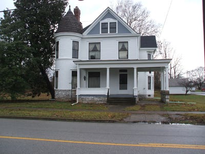 /international/us/308-south-main-street-lawrenceburg-ky-110093430423/