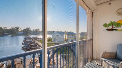/international/us/4401-hunts-landing-road-se-hebron-oh-110106564105/
