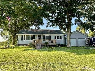 /international/us/105-e-washington-st-roseville-il-110098687434/