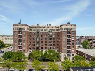 /international/us/2900-e-jefferson-avenue-detroit-mi-110120621095/