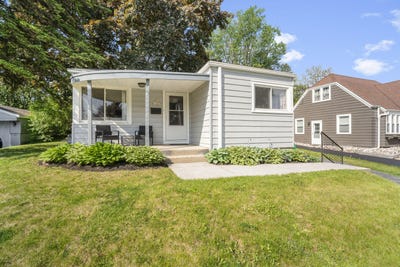 /international/us/n85w16267-may-ave-menomonee-falls-wi-110108399808/