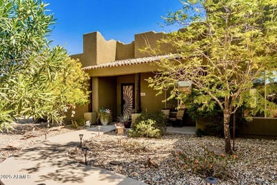 /international/us/210-w-yucca-lane-new-river-az-110097162195/