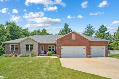 /international/us/10990-wood-duck-cove-drive-west-burlington-ia-110097986947/