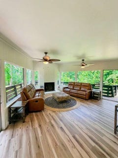 /international/us/862-lakeshore-drive-brookeland-tx-110107241615/