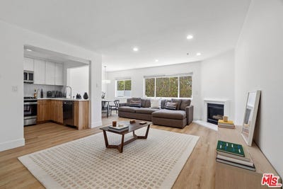 /international/us/16100-w-sunset-blvd-pacific-palisades-ca-110108961715/