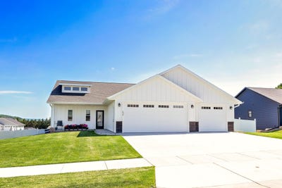 /international/us/274-weston-rd-holmen-wi-110108494613/