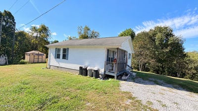 /international/us/900-martin-subdivision-road-jonesville-va-110120561367/