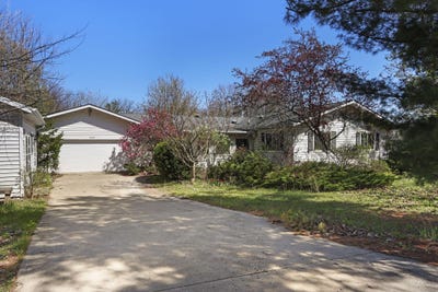 /international/us/n1420-cedar-rd-genoa-city-wi-110107541773/