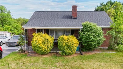 /international/us/2663-dearing-ford-road-altavista-va-110100445281/