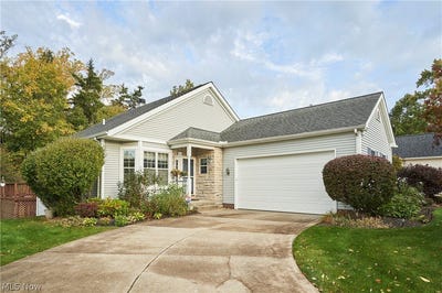 /international/us/8688-parkside-drive-northfield-oh-110120556484/