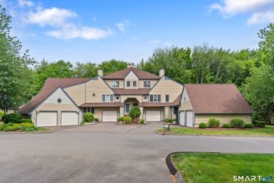 /international/us/14-l-hermitage-drive-shelton-ct-110108935959/