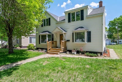 /international/us/820-n-6th-street-montevideo-mn-110107488956/