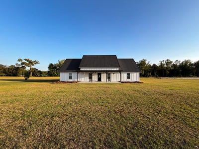 /international/us/190-e-burnt-church-rd-lakeland-ga-110107685279/