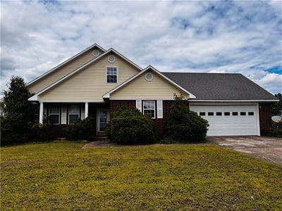 /international/us/104-cheyenne-lane-clarksville-ar-110107507482/
