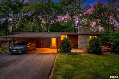 /international/us/4623-n-missouri-avenue-peoria-il-110107872659/