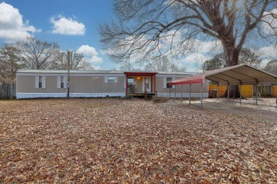 /international/us/543-birch-street-maud-tx-110105644468/