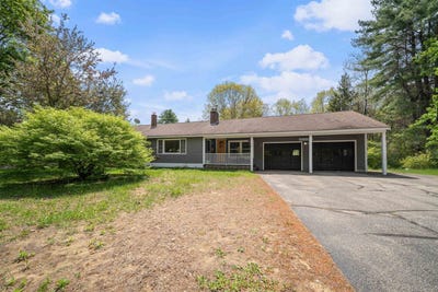 /international/us/130-tolend-road-barrington-nh-110108177086/