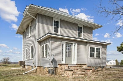 /international/us/4145-grubbs-creek-rd-center-point-ia-110106760641/
