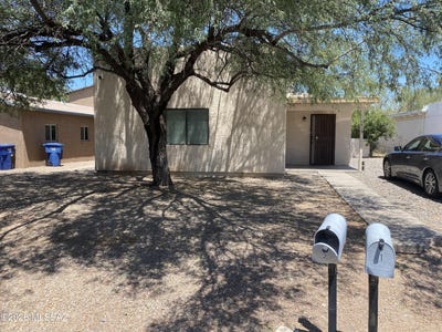 /international/us/1415-e-elm-street-tucson-az-110108545567/