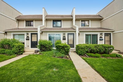 /international/us/537-pheasant-court-grayslake-il-110108356508/