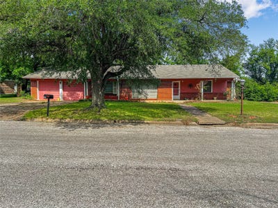 /international/us/2706-bois-d-arc-street-commerce-tx-110108934936/