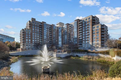 /international/us/11800-sunset-hills-road-reston-va-110108260138/