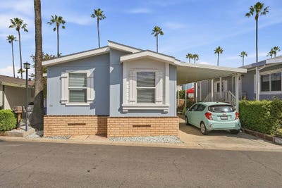 /international/us/13594-highway-8-business-lakeside-ca-110107406411/