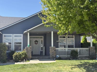 /international/us/445-nw-jerome-mountain-home-id-110107748442/