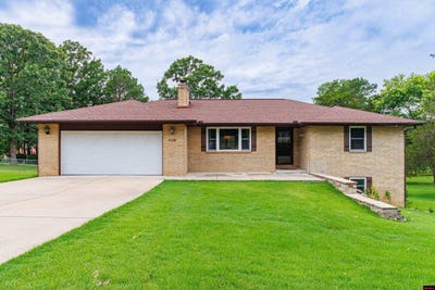/international/us/108-n-kingswood-drive-mountain-home-ar-110109110088/