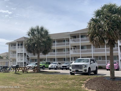 /international/us/650-cedar-point-boulevard-cedar-point-nc-110103291088/