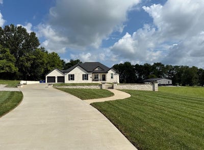 /international/us/10132-russellville-road-rockfield-ky-110101235139/?lang=en