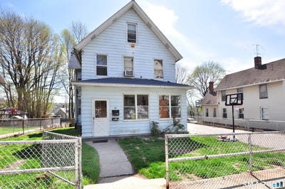 /international/us/28-platt-street-waterbury-ct-110108059257/