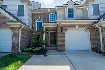 /international/us/114-bluff-terrace-newport-news-va-110108641267/