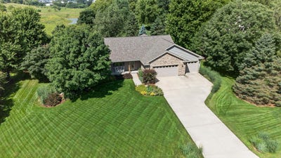 /international/us/8509-ellington-way-middleton-wi-110100971299/