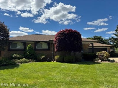/international/us/37351-andrew-drive-sterling-heights-mi-110108096997/