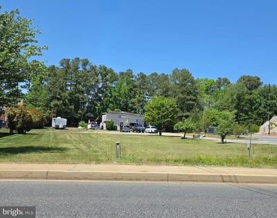 /international/us/21407-great-mills-road-lexington-park-md-110107842868/