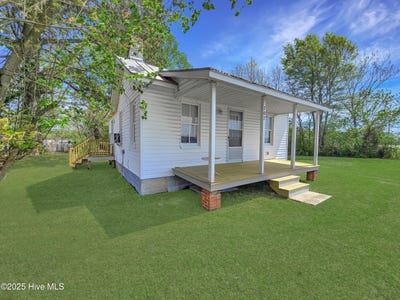 /international/us/702-virginia-road-edenton-nc-110098763687/