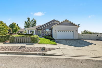 /international/us/103-greenmoor-drive-eagle-point-or-110120456708/