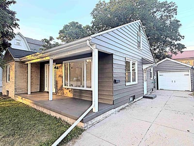 /international/us/34-n-madison-street-chilton-wi-110109037455/