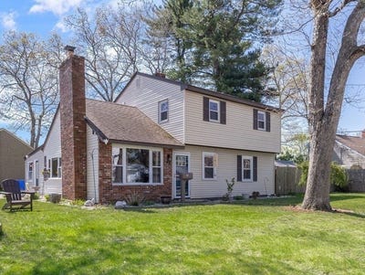 /international/us/49-wellesley-rd-stoughton-ma-110107831610/