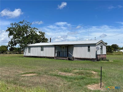 /international/us/204-n-4th-street-seadrift-tx-110101253757/