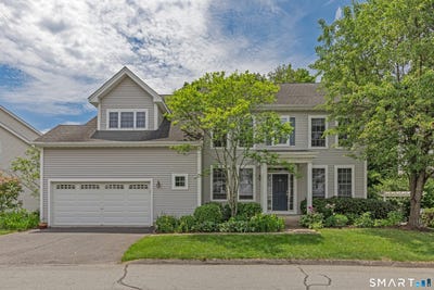 /international/us/19-revere-circle-southbury-ct-110108753268/