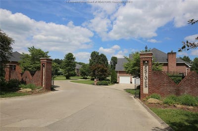 /international/us/3008-cliffside-road-hurricane-wv-110086385137/?lang=en