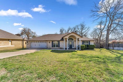 /international/us/185-broadmoor-st-meadowlakes-tx-110106175228/