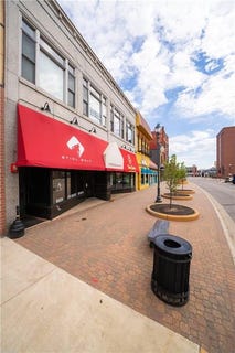 /international/us/515-1-2-st-germain-w-saint-cloud-mn-110108443162/